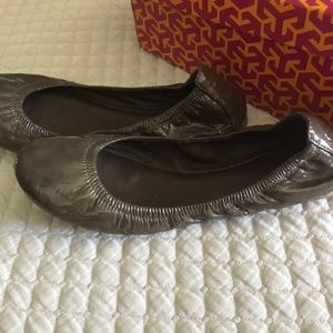 Tory Burch ballet flats taupe patent leather